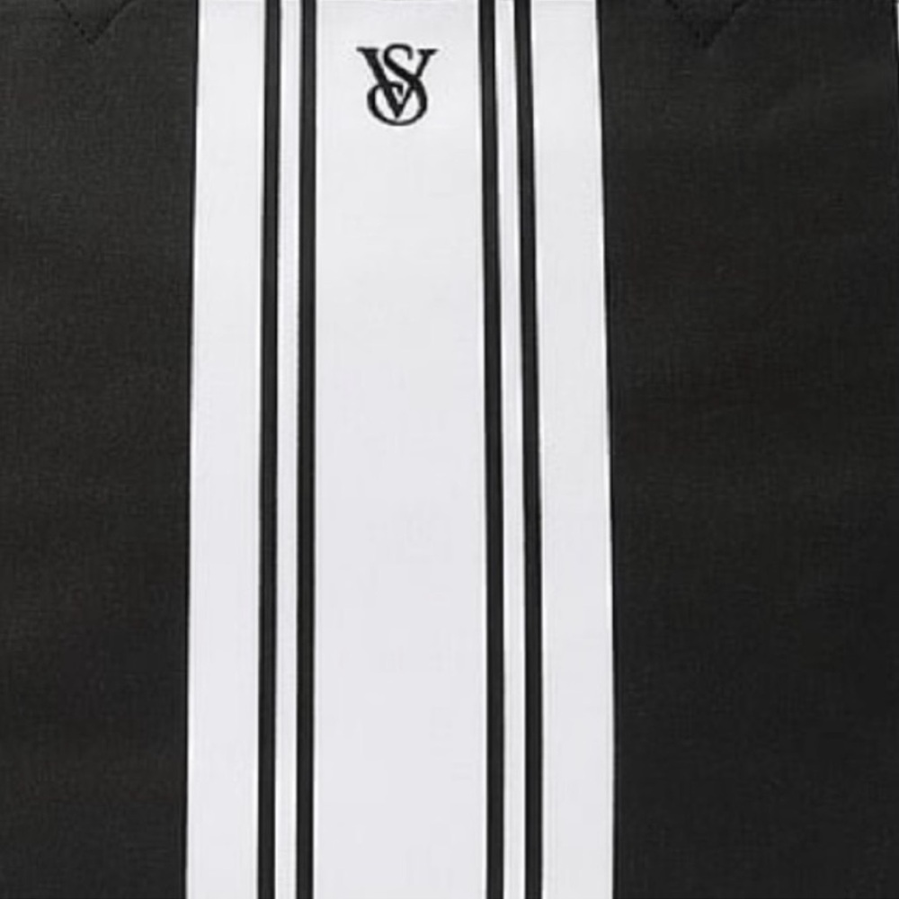 Victoria’s Secret Striped Tote in Black & White. 20.25"L x 12.5"H x 6.5"W - Picture 5 of 9